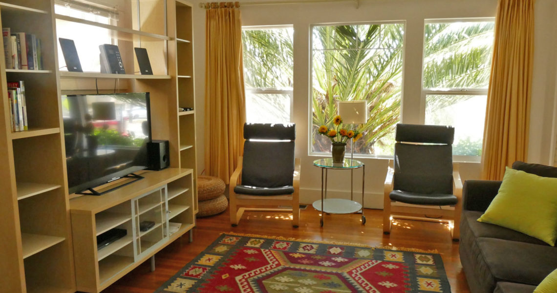 Living room, Apartment 1707, Oxford Property Management, Berkeley CA